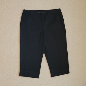 Perfect! Chico's Black Capri Shorts Size 2 / 12